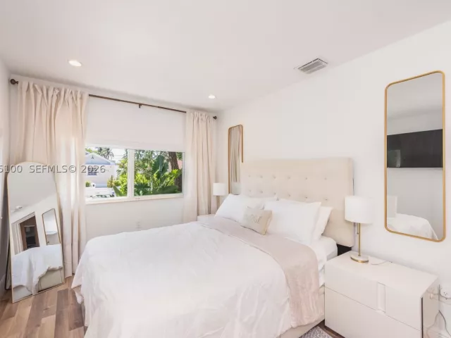3-bedroom home for sale in Miami - 1450 SW 20th Ave - MondialRealty