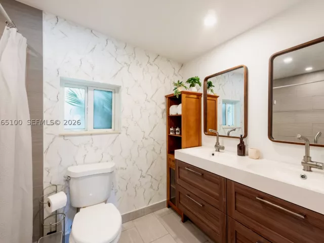 3-bedroom home for sale in Miami - 1450 SW 20th Ave - MondialRealty