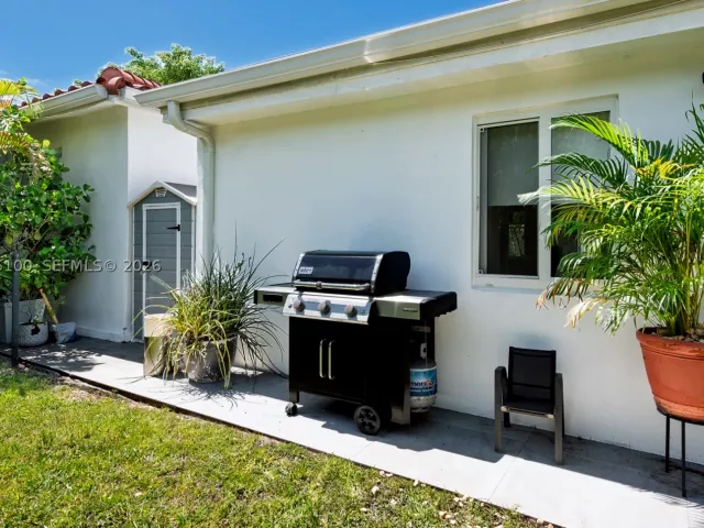 3-bedroom home for sale in Miami - 1450 SW 20th Ave - MondialRealty