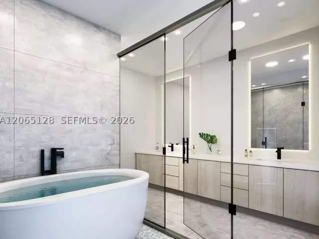 3-bedroom home for rent in Miami - 6860 SW 80th St 6860 - MondialRealty
