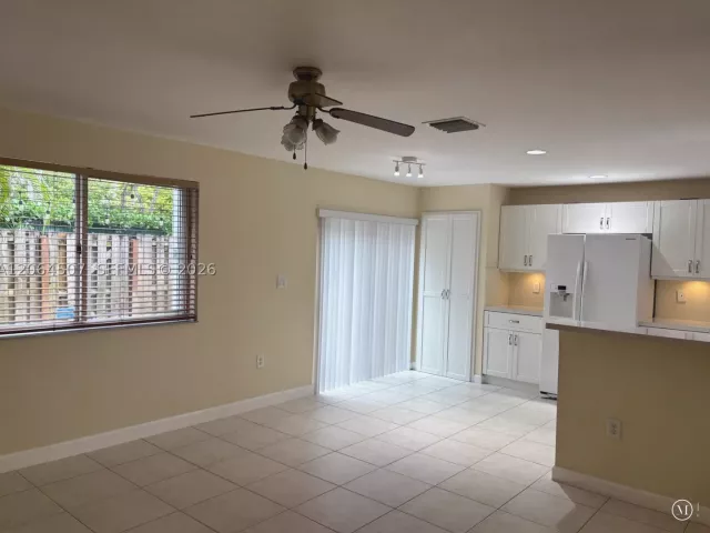 3-bedroom home for rent in Doral - 11440 NW 50th Ter - MondialRealty