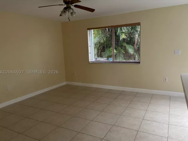 3-bedroom home for rent in Doral - 11440 NW 50th Ter - MondialRealty