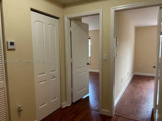 3-bedroom home for rent in Doral - 11440 NW 50th Ter - MondialRealty
