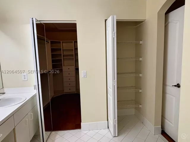 3-bedroom home for rent in Doral - 11440 NW 50th Ter - MondialRealty