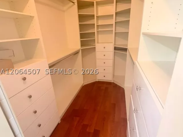3-bedroom home for rent in Doral - 11440 NW 50th Ter - MondialRealty