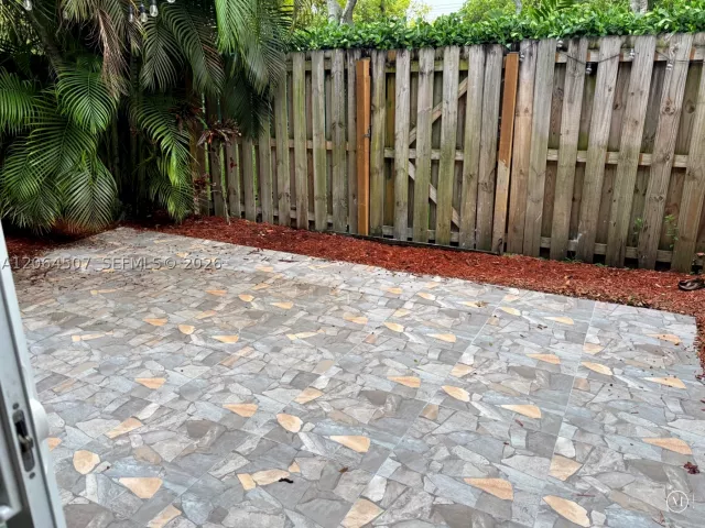 3-bedroom home for rent in Doral - 11440 NW 50th Ter - MondialRealty