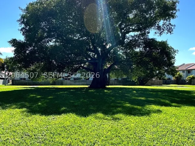 3-bedroom home for rent in Doral - 11440 NW 50th Ter - MondialRealty