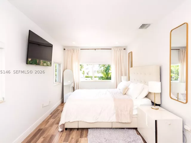 3-bedroom home for rent in Miami - 1450 SW 20th Ave 1450 - MondialRealty