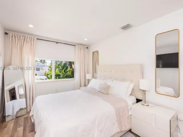 3-bedroom home for rent in Miami - 1450 SW 20th Ave 1450 - MondialRealty