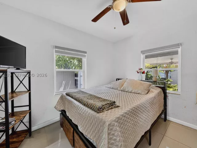 2-bedroom home for sale in Miami - 17019 SW 100th Ave - MondialRealty