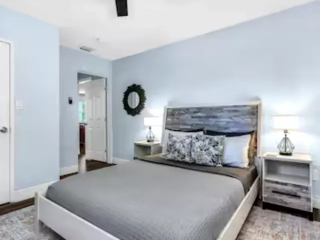 3-bedroom home for rent in Riviera Beach - 138 E 22ND Court - MondialRealty