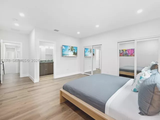 4-bedroom home for rent in Miami - 1121 NW 25th St - MondialRealty