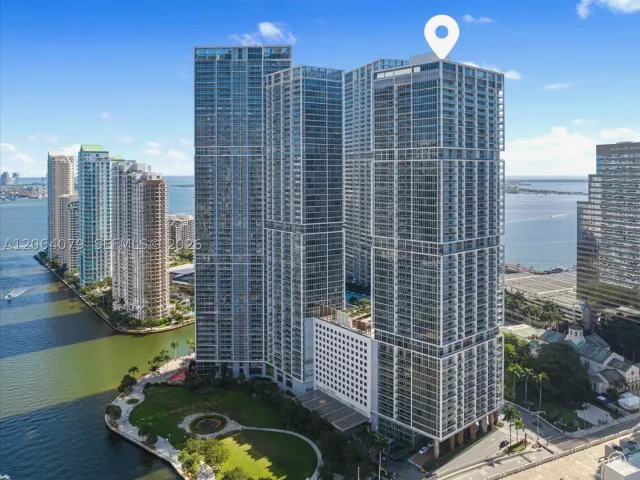 1-bedroom condo for sale in Miami - 485 Brickell Ave 2103 - MondialRealty