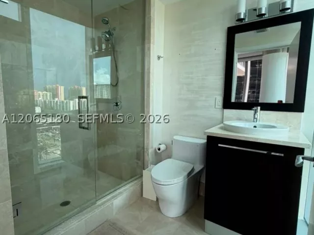 3-bedroom condo for sale in Sunny Isles Beach - 17121 Collins Ave 1208 - MondialRealty