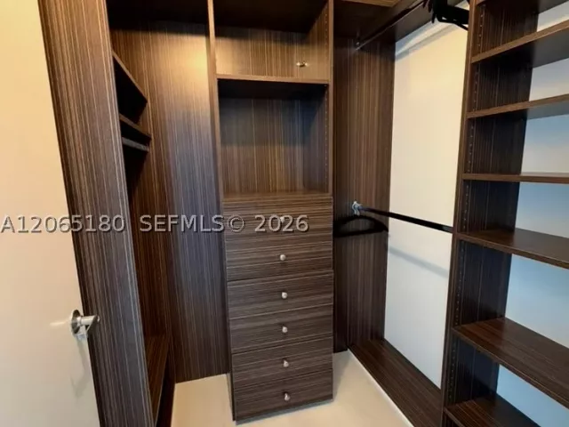 3-bedroom condo for sale in Sunny Isles Beach - 17121 Collins Ave 1208 - MondialRealty