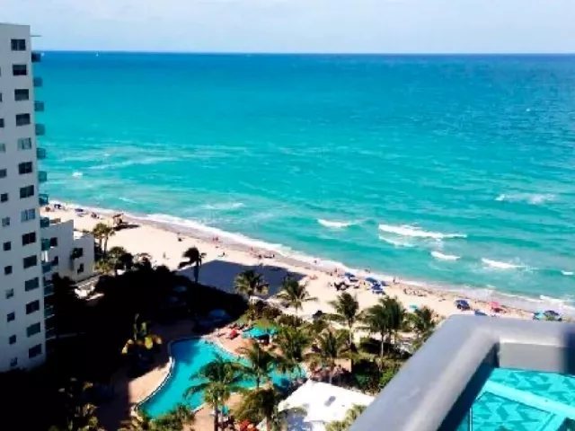 1-bedroom condo for sale in Hollywood - 4001 S Ocean Drive 16H - MondialRealty