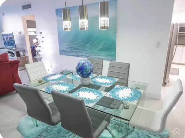1-bedroom condo for sale in Hollywood - 4001 S Ocean Drive 16H - MondialRealty