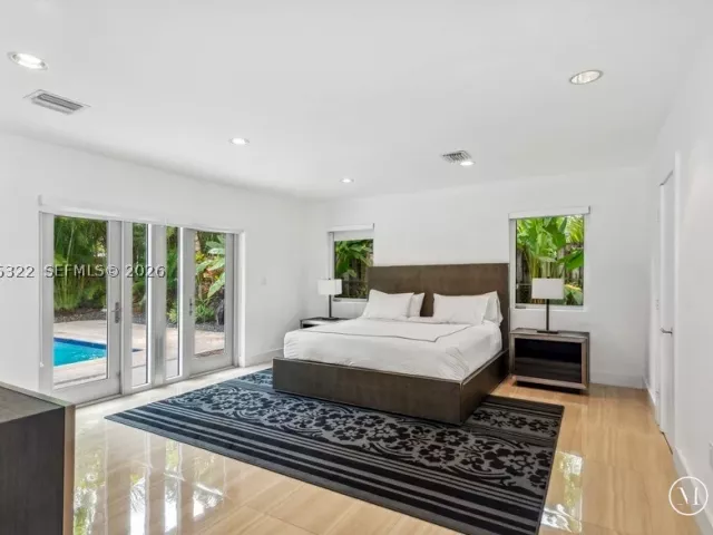 4-bedroom home for sale in Miami - 8215 SW 63rd Pl - MondialRealty