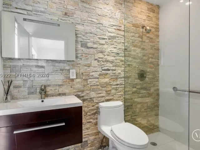 4-bedroom home for sale in Miami - 8215 SW 63rd Pl - MondialRealty