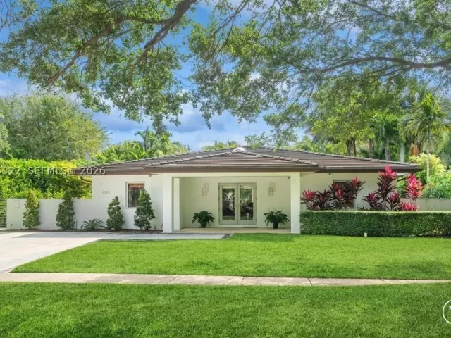4-bedroom home for sale in Miami - 8215 SW 63rd Pl - MondialRealty