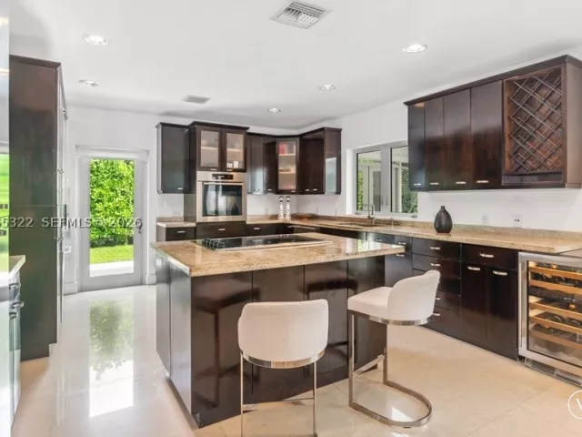 4-bedroom home for sale in Miami - 8215 SW 63rd Pl - MondialRealty
