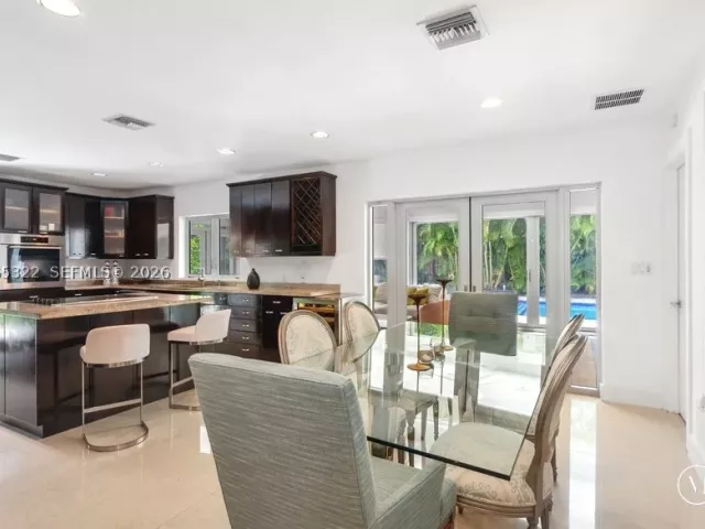 4-bedroom home for sale in Miami - 8215 SW 63rd Pl - MondialRealty