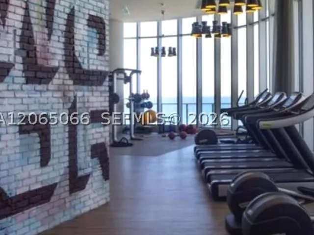 2-bedroom condo for sale in Hollywood - 4111 S Ocean Dr 3605 - MondialRealty