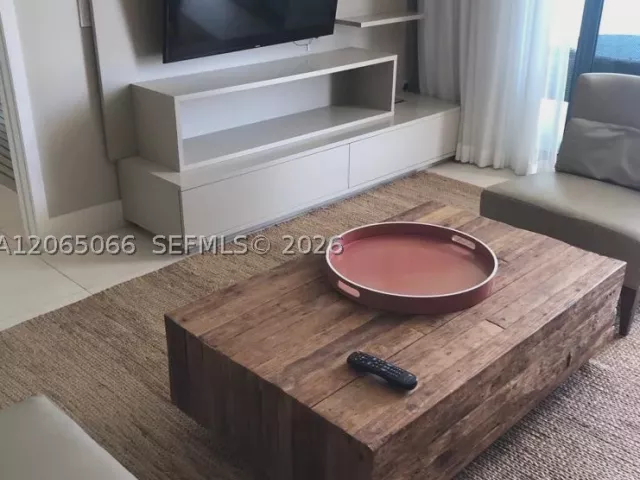 2-bedroom condo for sale in Hollywood - 4111 S Ocean Dr 3605 - MondialRealty
