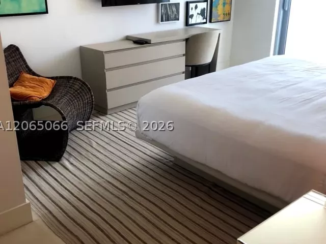 2-bedroom condo for sale in Hollywood - 4111 S Ocean Dr 3605 - MondialRealty