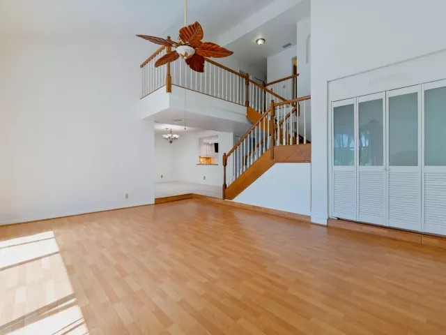 4-bedroom home for sale in Deerfield Beach - 219 Wildwood Circle - MondialRealty