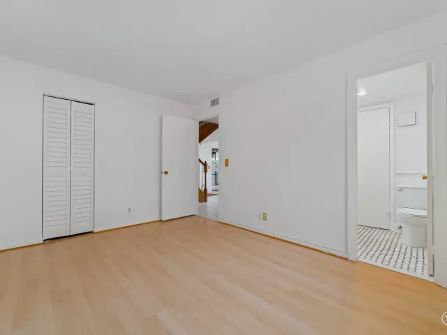 4-bedroom home for sale in Deerfield Beach - 219 Wildwood Circle - MondialRealty