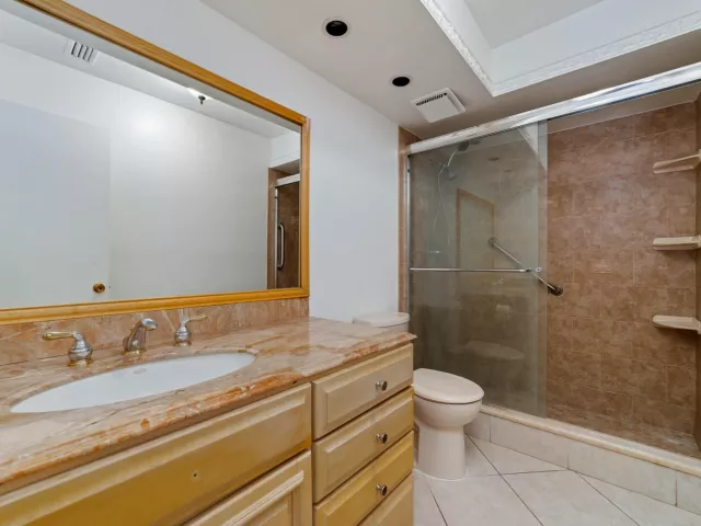 4-bedroom home for sale in Deerfield Beach - 219 Wildwood Circle - MondialRealty
