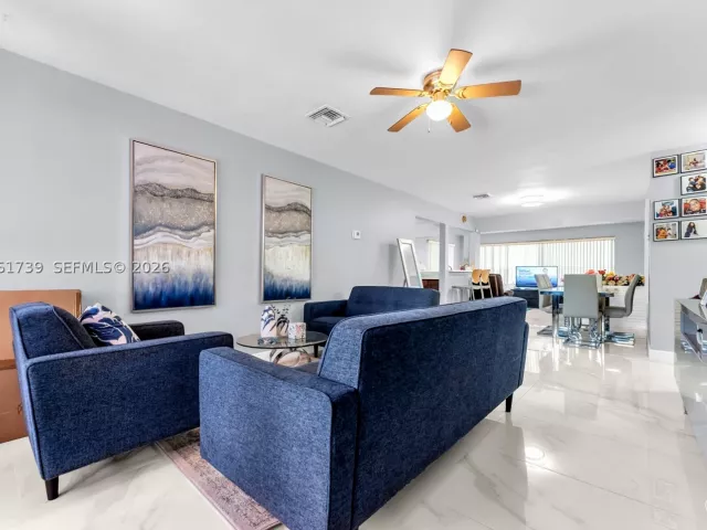 3-bedroom home for sale in Hollywood - 1019 S 29th Ave - MondialRealty
