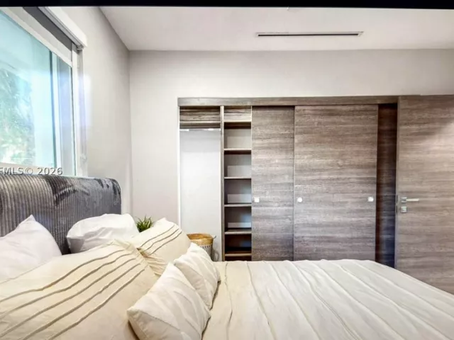 4-bedroom home for rent in Miami - 2335 NE 194th St - MondialRealty