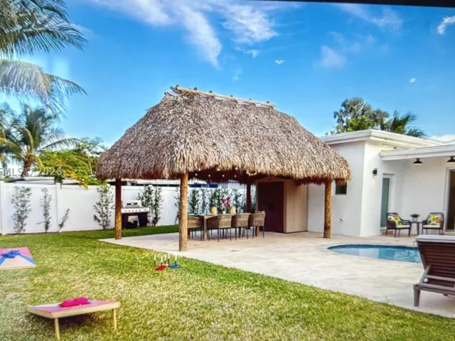 4-bedroom home for rent in Miami - 2335 NE 194th St - MondialRealty