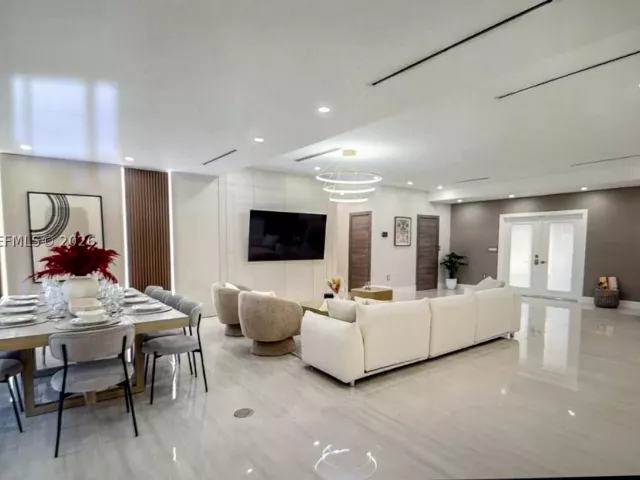 4-bedroom home for rent in Miami - 2335 NE 194th St - MondialRealty
