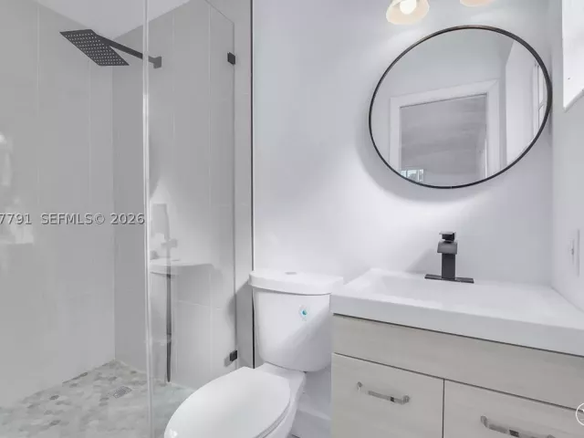3-bedroom home for sale in Hollywood - 2005 N 36th Ave - MondialRealty