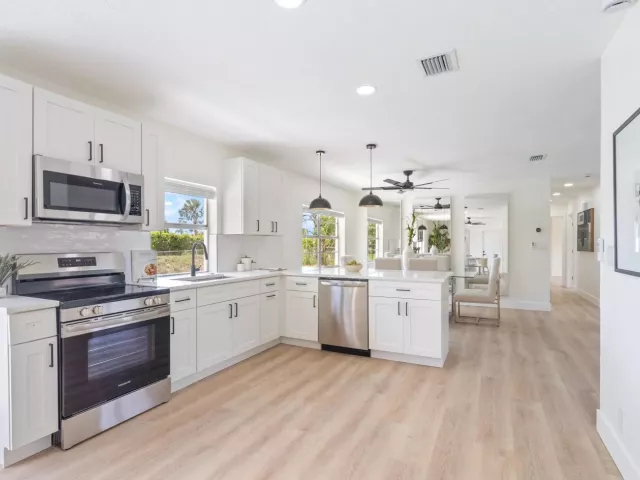 3-bedroom home for sale in Delray Beach - 2840 DORSON Way - MondialRealty