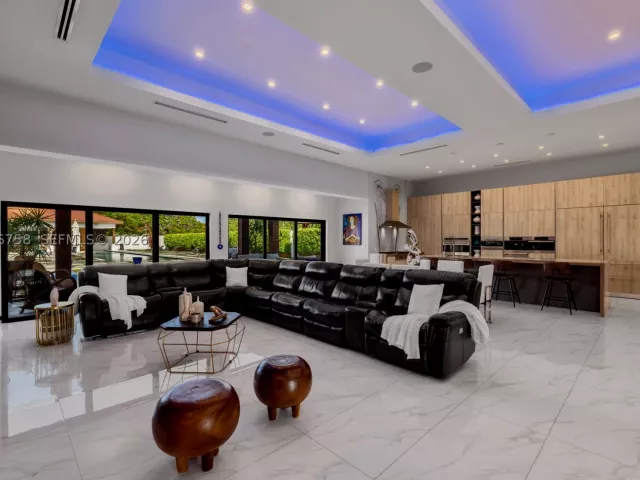 4-bedroom home for sale in Miami - 3585 SW 129th Ave - MondialRealty