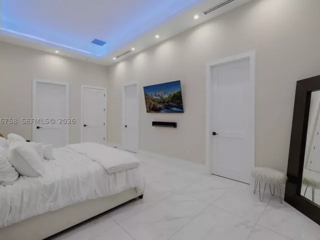 4-bedroom home for sale in Miami - 3585 SW 129th Ave - MondialRealty