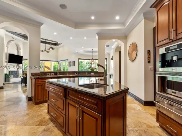 5-bedroom home for sale in Miami - 9245 SW 93rd Ave - MondialRealty