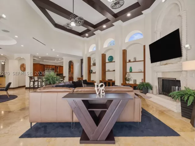 5-bedroom home for sale in Miami - 9245 SW 93rd Ave - MondialRealty