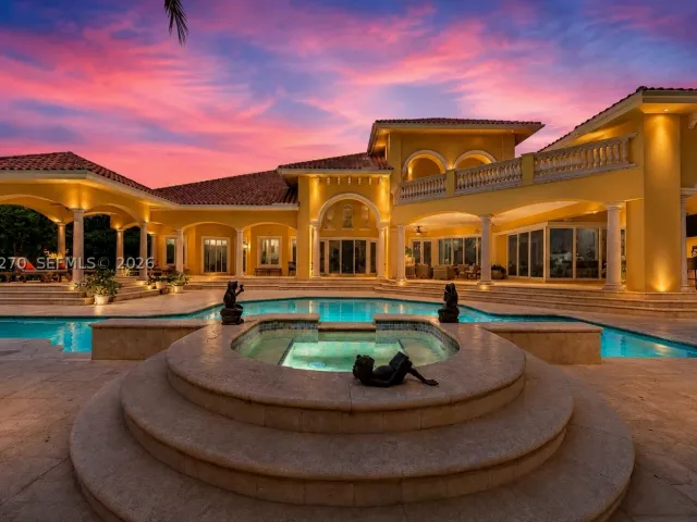 5-bedroom home for sale in Miami - 9245 SW 93rd Ave - MondialRealty