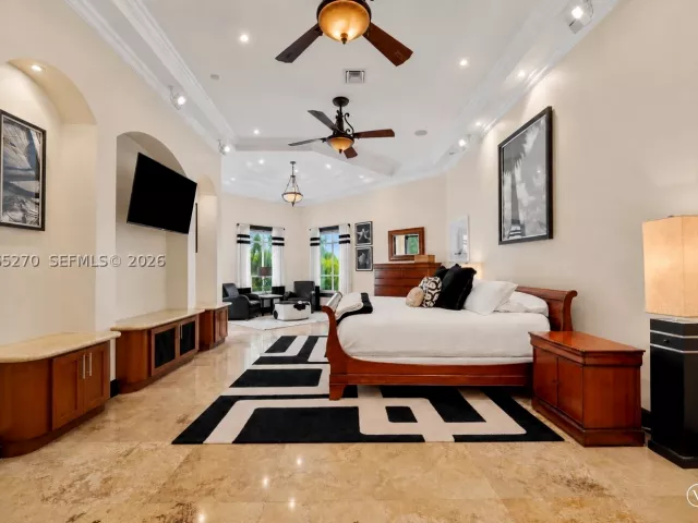 5-bedroom home for sale in Miami - 9245 SW 93rd Ave - MondialRealty