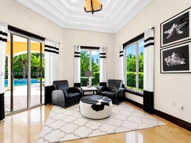 5-bedroom home for sale in Miami - 9245 SW 93rd Ave - MondialRealty