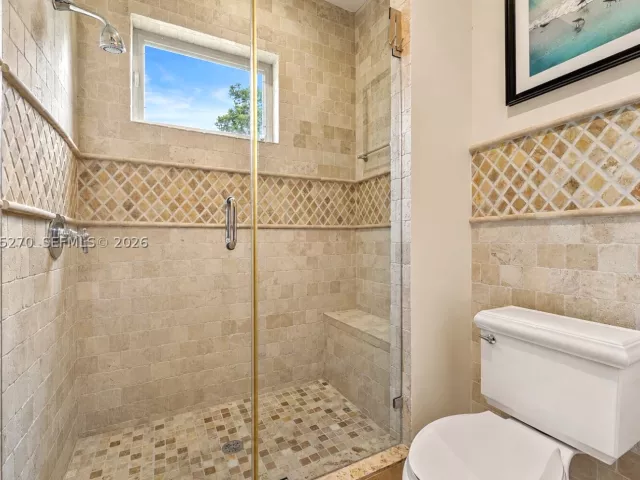 5-bedroom home for sale in Miami - 9245 SW 93rd Ave - MondialRealty