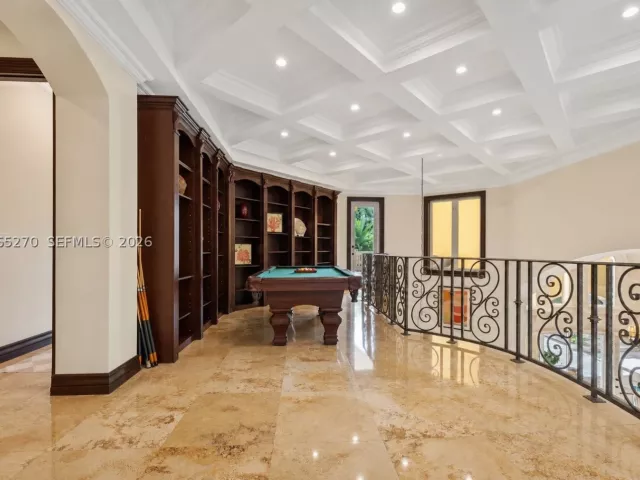 5-bedroom home for sale in Miami - 9245 SW 93rd Ave - MondialRealty