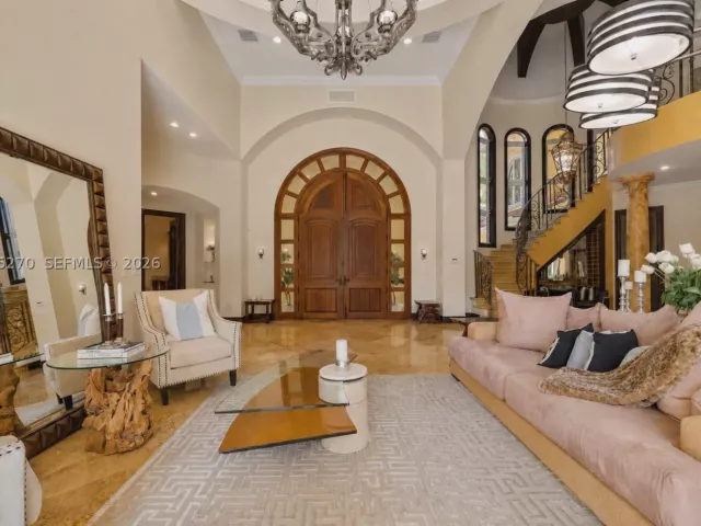 5-bedroom home for sale in Miami - 9245 SW 93rd Ave - MondialRealty