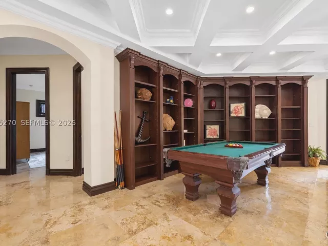 5-bedroom home for sale in Miami - 9245 SW 93rd Ave - MondialRealty