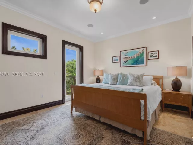 5-bedroom home for sale in Miami - 9245 SW 93rd Ave - MondialRealty